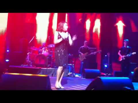 Candi Staton Defected in the House iTunes Live - Young Hearts Run Free