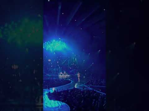 Ariana Grande's Explosive "Break Free" Performance | MTV VMAs Opening