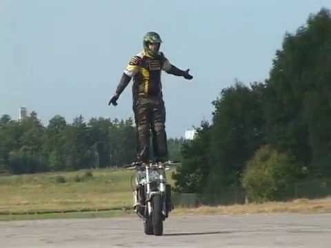 Motorrad Stunts