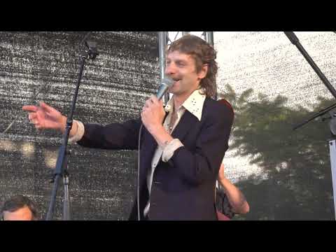 Voodoo Jürgens "Nochborskinda/Federkleid" Kantinenkonzert 1210er Platz 2. September 2023