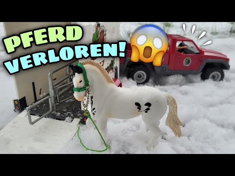 NEW HORSE LOST IN THE SNOW?! 😨🐴😢 Schleich