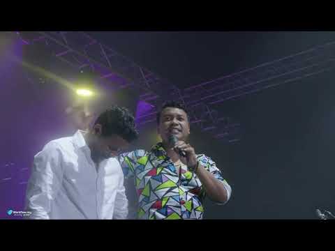 ARIANE  et JOSEPH DAF LIVE PALAIS DE SPORT