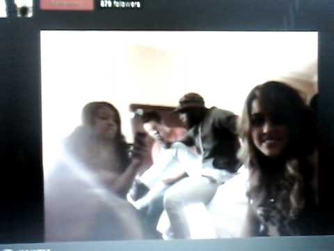 Angie Miller & Amber Holcomb with other idols