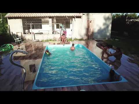 Farra na Piscina com os amigos na casa da Vovó