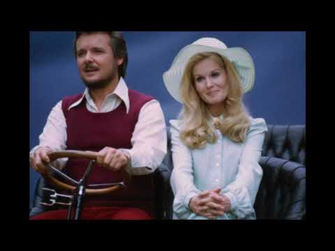 Half a Dozen Tricycle Motors — Lynn Anderson, 1973