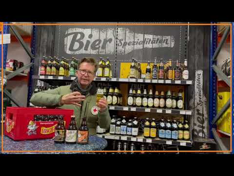 Biersommelier Matthias Kliemt stellt den "Löschzwerg" vor.