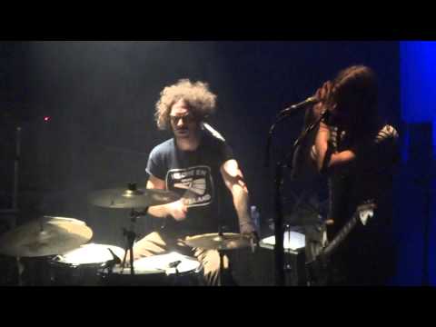 The Dandy Warhols - Holding Me Up (HD) Live In Paris 2015