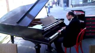 Pianoman in Riga! Key to Riga!