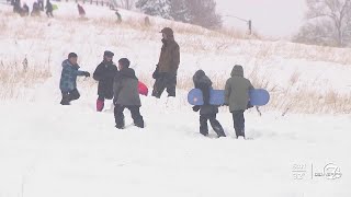 Kids, skiers take advantage of snow day in Colorado
