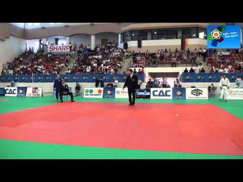 [-52kg] FINAL - RENSHALL, Lucy (GBR) - FLORIAN, Alexandra Larisa (ROU) - ECh U17 Cottonera 2011.wmv