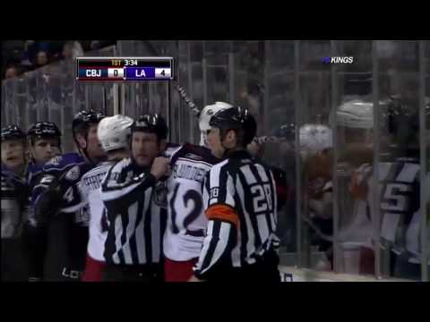 Blunden hits Clune in a vulnerable position