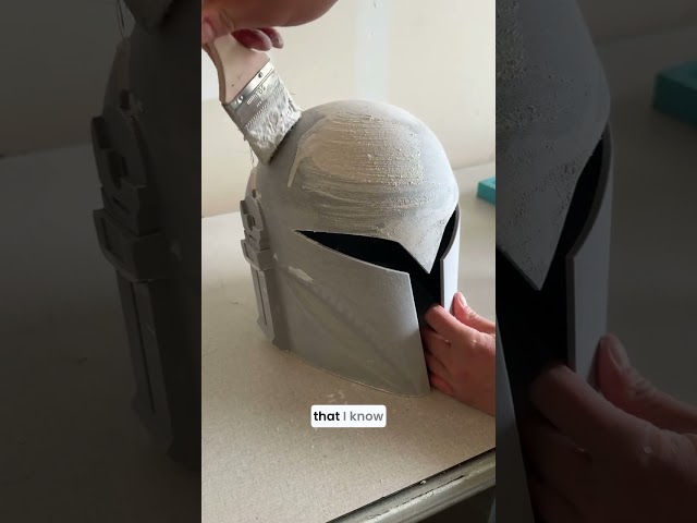 Vídeo relacionado con Star Wars The Mandalorian Big Face Poster Camiseta