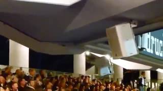 [問題] 大巨蛋地板會晃動正常嗎