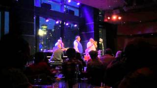 Autumn Leaves | Dizzy'a Jazz Club