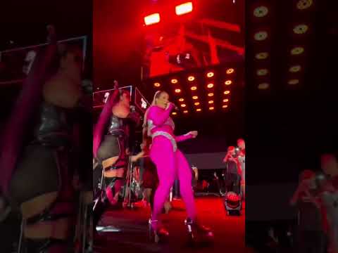 ANITTA, GLORIA GROOVE, VALESCA - PROIBIDONA (AO VIVO NO ENSAIO DA ANITTA EM SÃO PAULO 15/01/23)