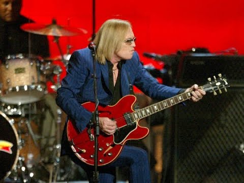 Runnin' Down a Dream & I'm Cryin' - Tom Petty & HBs live, Radio Music Awards 2003 (video)