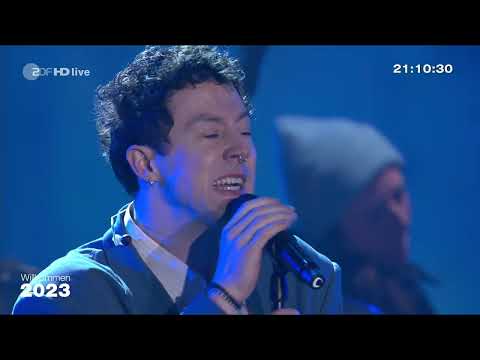 Moncrieff - Warm - Silvester 2022 am Brandenburger Tor - Willkommen 2023