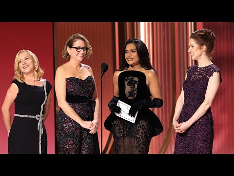 The Office REUNION Brings Ladies of Dunder Mifflin to the Actor Awards