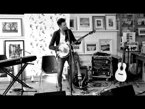 Mark W Georgsson playing 'A Banjo Lament' at Braemar Gallery Session, Scotland, 2017