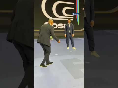 😂 Thierry Henry et Zlatan Ibrahimovic en délire total sur le plateau de FOX Sports #CoupeduMonde