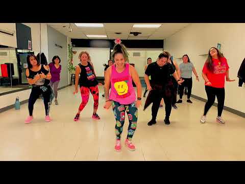 Dancing with Lexi- Baila Asi - Mega Mix 86- Becky G, Thalia, Chiquis Rivera and Play-n-Skillz