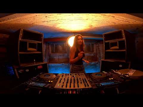 PATTERN : Female Pressure Showcase - Maura Lombardo - 09.10.22 - 5 PM