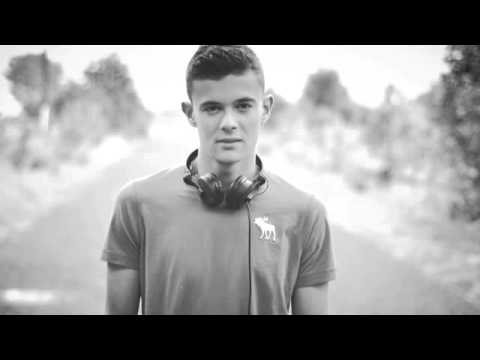 Ken Roll Vs. Alesso Vs. Kill FM Vs. Rolvario - ClashRock Is Connect (Lukas Lizio SMASH-UP)