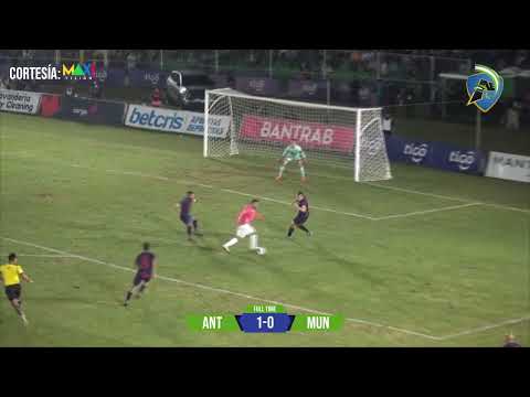 Bradley y el "homenaje" a Oscar Isaula