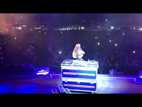 Dj Larissa Cerqueira show no Brasil 🇧🇷 (é tchau pra quem namora)