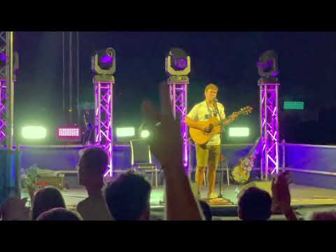 Oimara, Bierle in da Sun (live) - European Championships 2022, Heimat Roof