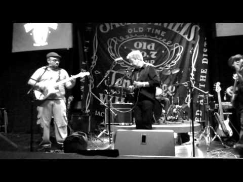 BLUES, SEX AND BEER "Fumando na Escuridão" (Celso Blues Boy) - Rio Rock & Blues Club