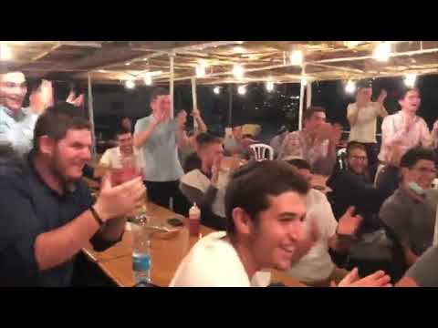 אברהם פקר (Mini-Shofario) "Bein Kodesh Lechol" (Amir Dadon & Shuli Rand Cover) Live