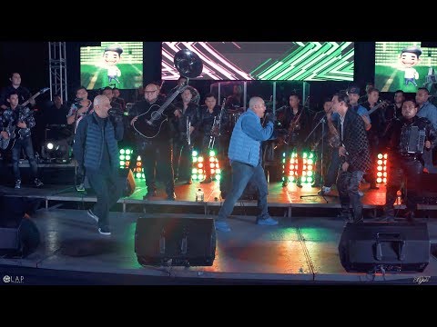 El Yaki Ft  Akwid y  Grupo Codiciado - Mi gusto es y A mi me gusta vivir de noche