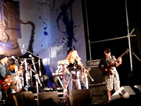 Нино Катамадзе 3 Live in Blue Bay 2009 день2.MOV