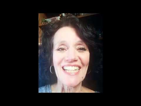 Valeria Cavalli per la Giornata Mondiale del Teatro