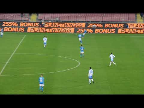 "Napoli torna campione": il nuovo coro intonato durante Napoli-Lazio