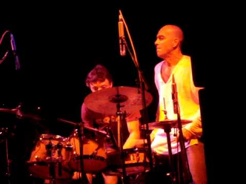 Trio Bobo - Assolo Batteria (un pezzetto!!)