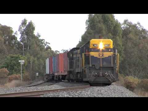 Australian Trains: QUBE at Elphinstone.  Sat 07/06/12