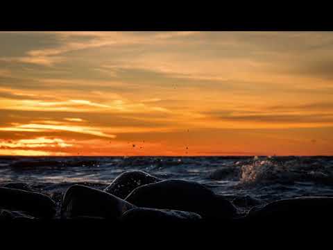 Huem feat. Lorraine Gray - Frontlines