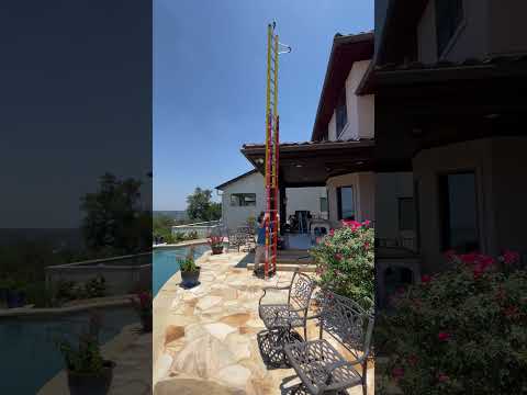 Werner Glidesafe ladder. Smooth operation. 50% less effort