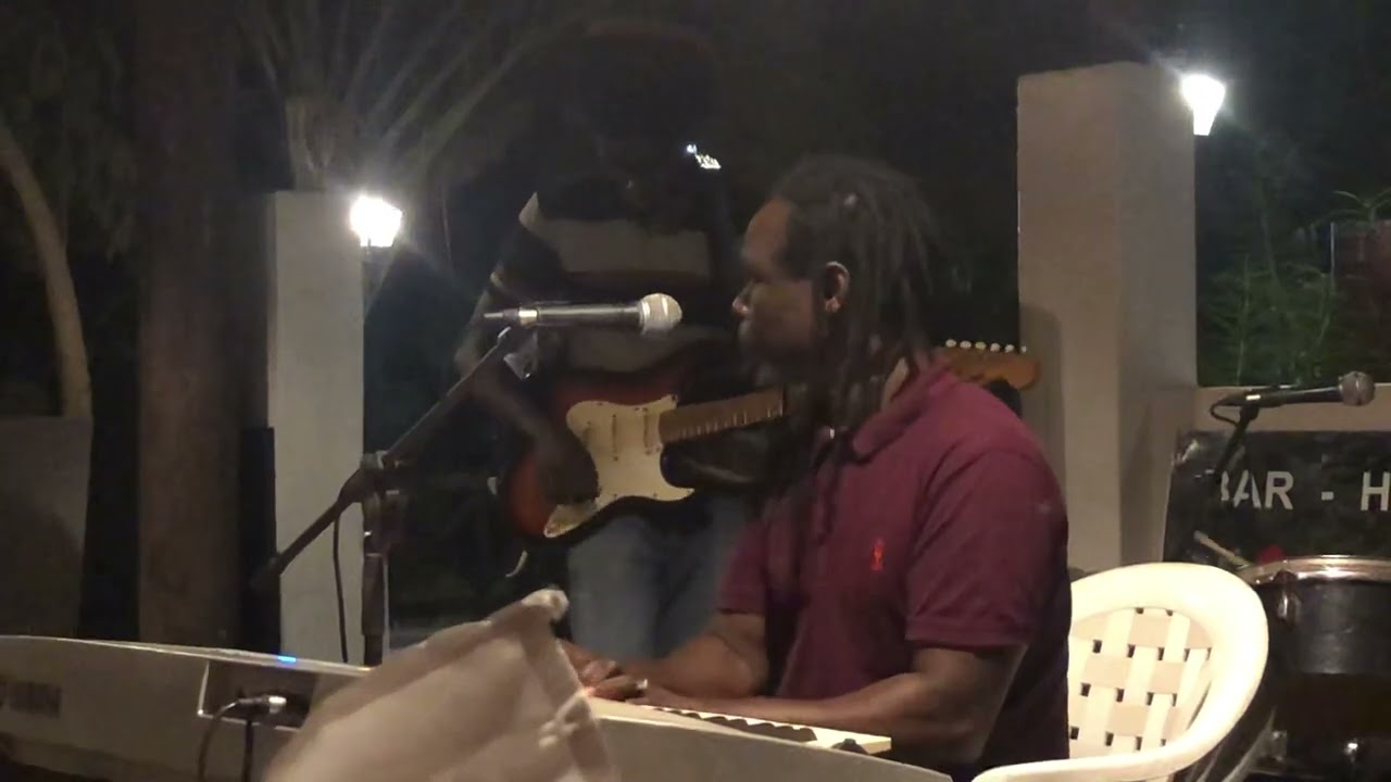 Joël Bassene le groupe Essoukolal Live Band
