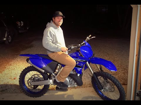 Rolling a 2021 YZ250 out of the dealership!!!!  First Start