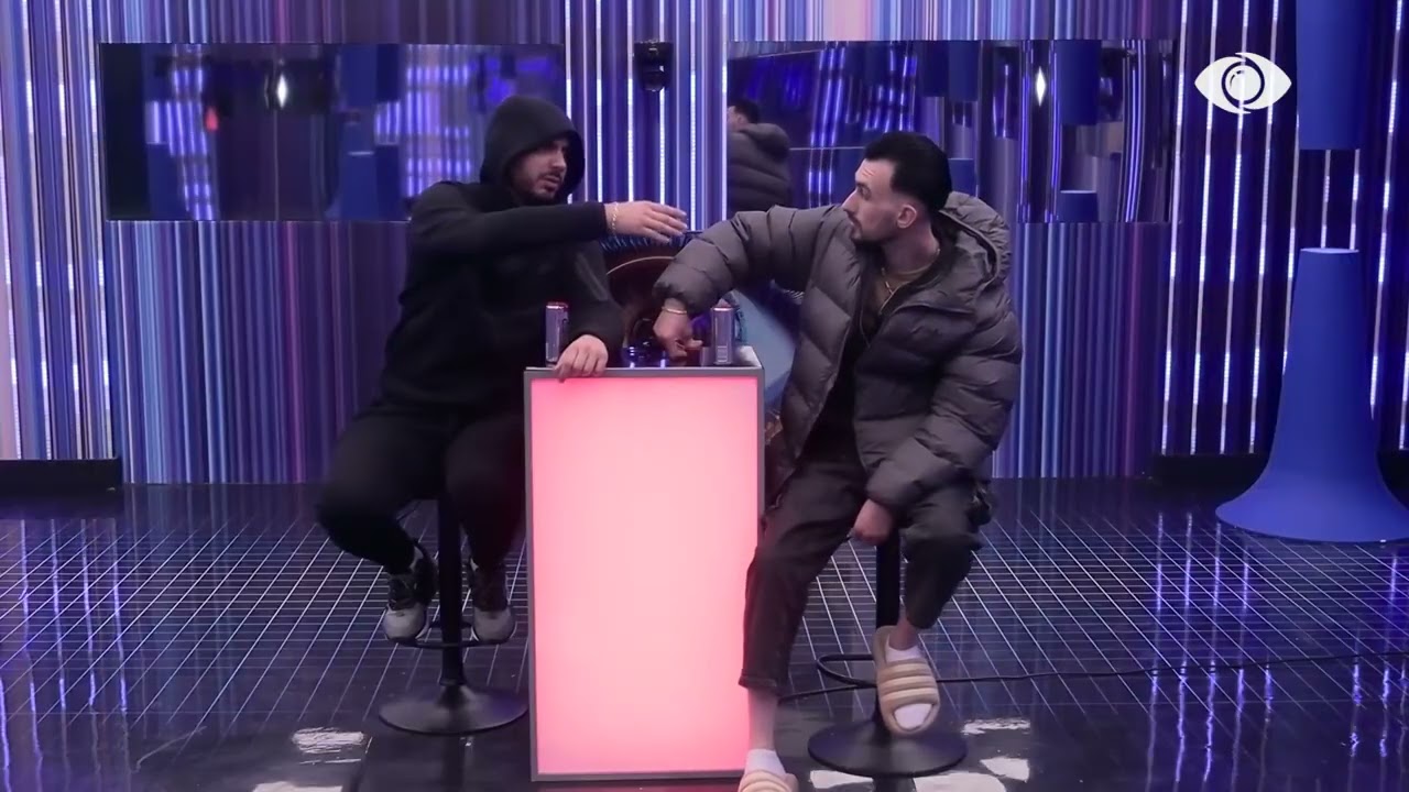 “Kështu e ke konsideruar Stelinën më përpara?”/ Keijsi-Kristit: Ti merr leckën…
