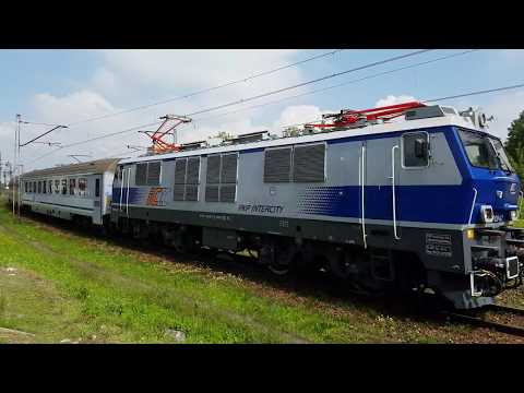 EP09-047 + IC WYSPIAŃSKI z Wrocławia do Przemyśla, w okolicy ul.Konopnickiej w Rzeszowie 27.07.2018