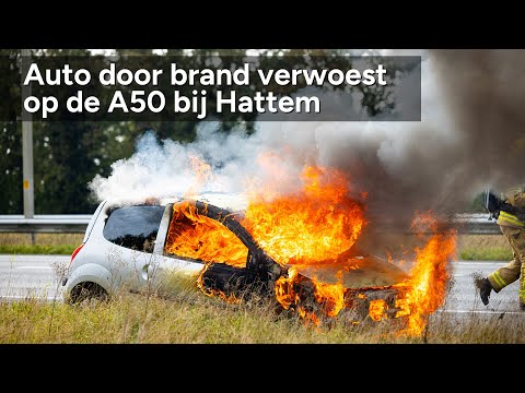 Auto door brand verwoest op de A50 bij Hattem - ©StefanVerkerk.nl