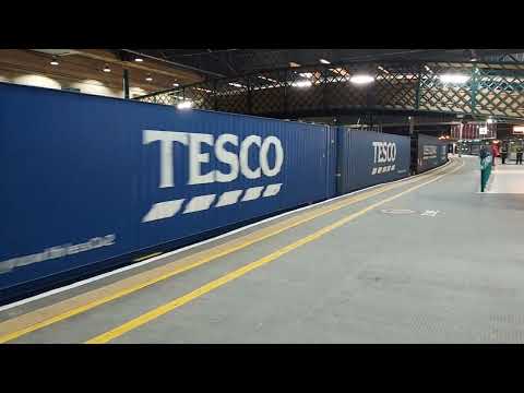 DRS 66427 & 66428 4M48 Tesco container train Carlisle 12/02/23