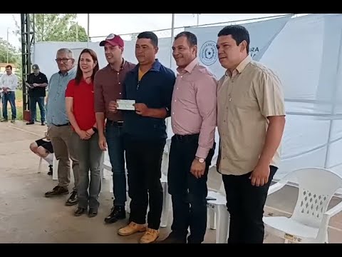 Entrega de créditos en Yasy Cañy por parte del CAH