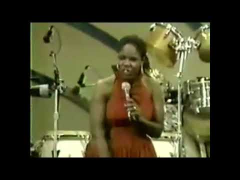Pieces Of A Dream - Warm Weather Feat. Barbara Walker, Live, 1983