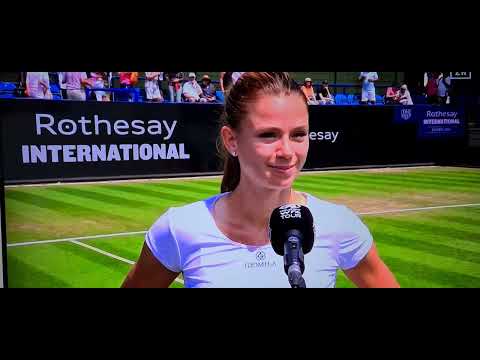 Camila Giorgi pronuncia unas breves palabras en Eastbourne 2022 tras clasificarse a Semis. ❤️