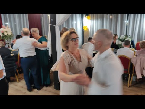 Oberek od OPOCZNA ślicznie zagrany przez Kapelę Krzysztofa Wieruszewskiego